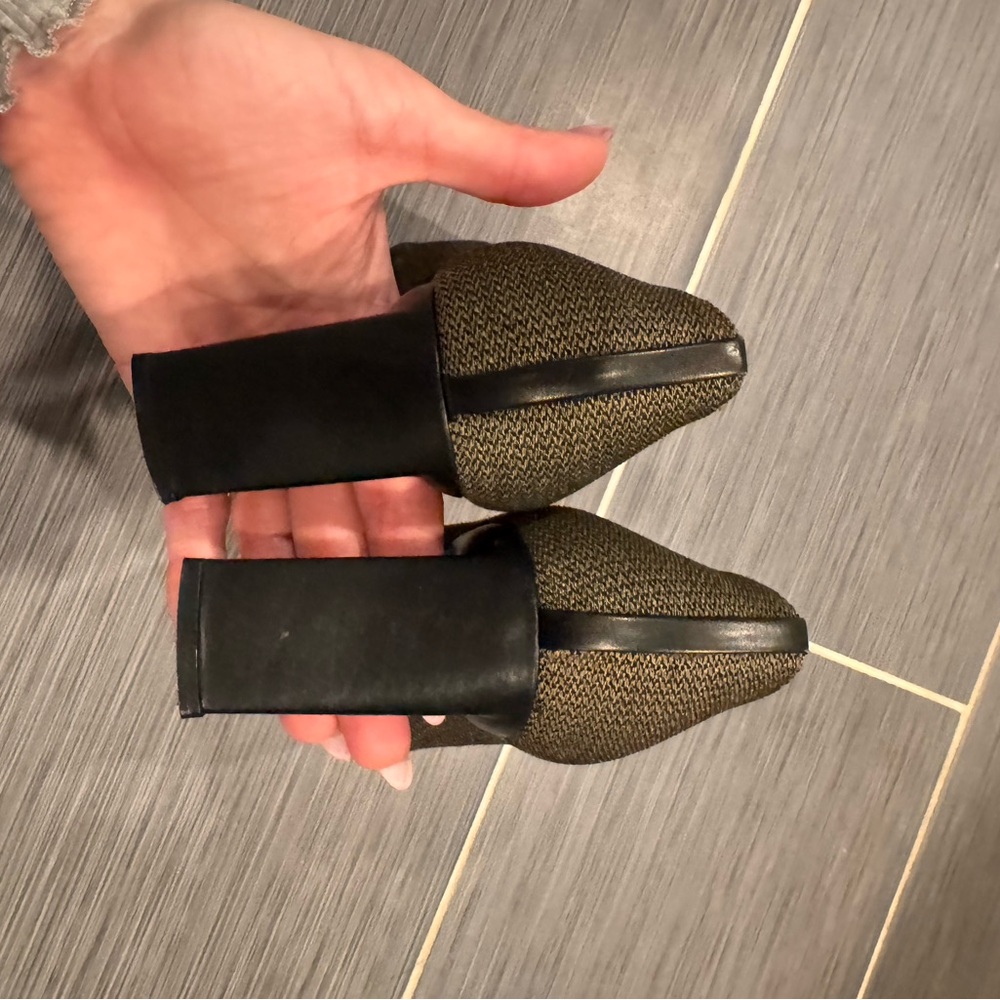 Vintage Stuart Weitzman Block Heel Secretary Style - image 4